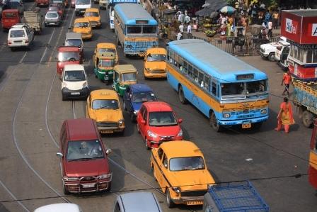 Kolkata hit by taxi-bus strike on Friday Kolkata hit by taxi-bus strike on Friday
