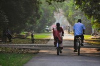Cycling for Clean Air? Indias Riders Still Battle Dust, Danger and Neglect