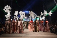 LFW: Sabyasachi unleashes bonanza of resort wear