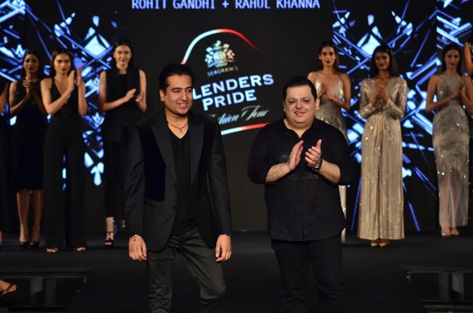 Bipasha sizzles ramp at Blender's Pride show in Kolkata