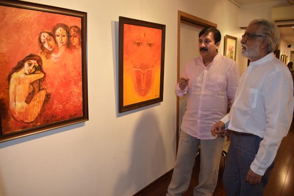 Ma in Burnt Sienna: Shishir Gupta's art for a cause exhibition in Kolkata Ma in Burnt Sienna: Shishir Gupta's art for a cause exhibition in Kolkata