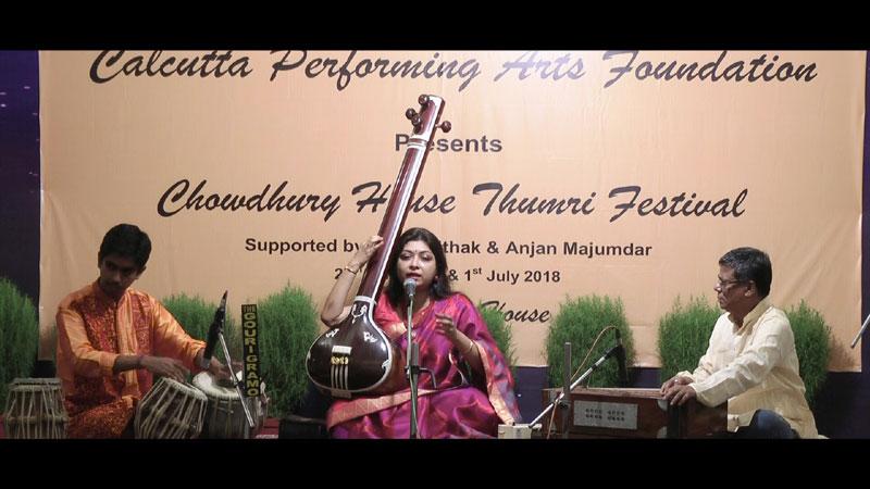 Kolkata: Sohini Roychowdhury enchants audience by her Thumri presentation Kolkata: Sohini Roychowdhury enchants audience by her Thumri presentation