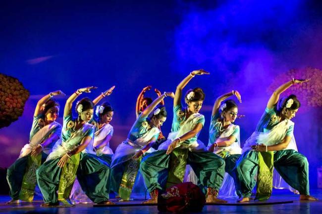 The SAS Trio along with Garfa Mitrayan stage Tagores dance drama Kaalmrigaya The SAS Trio along with Garfa Mitrayan stage Tagores dance drama Kaalmrigaya