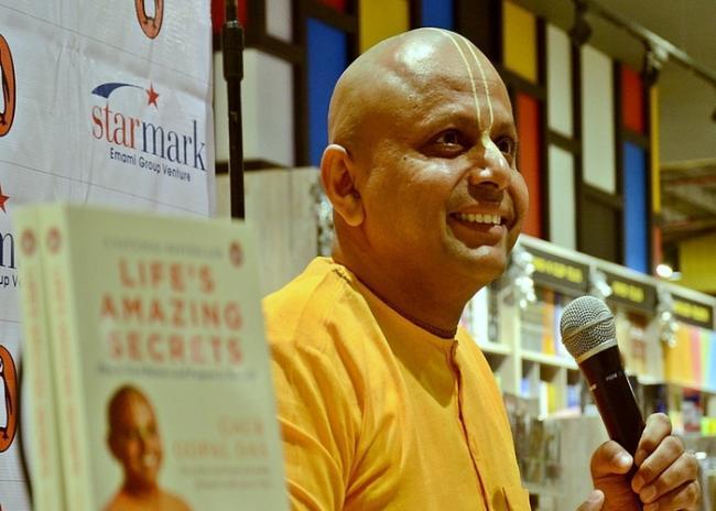 One should not forget to work on inside world: Gaur Gopal Das One should not forget to work on inside world: Gaur Gopal Das