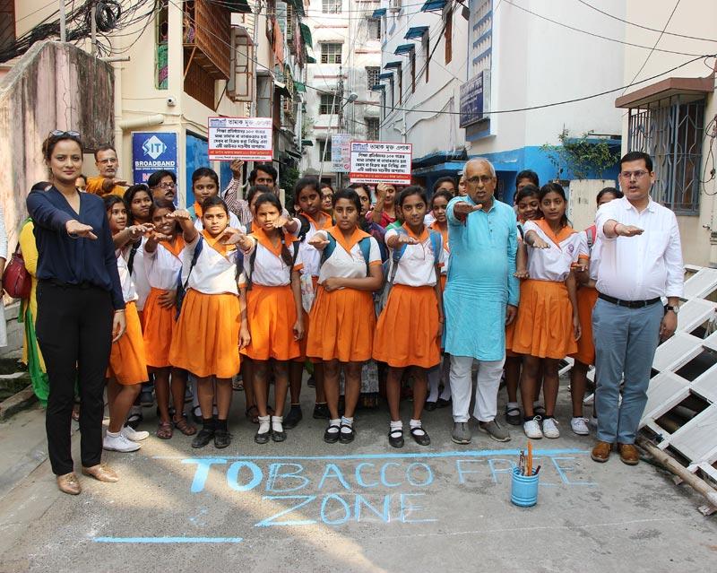 Tobacco Free West Bengal campaign with students to restrict tobacco products near school premises Tobacco Free West Bengal campaign with students to restrict tobacco products near school premises