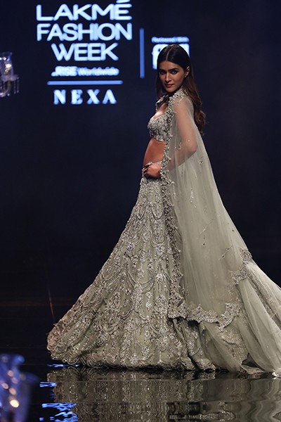 Kriti Sanon walks for designer duo Shantnu-Nikhil at Lakme Fashion Week 2022