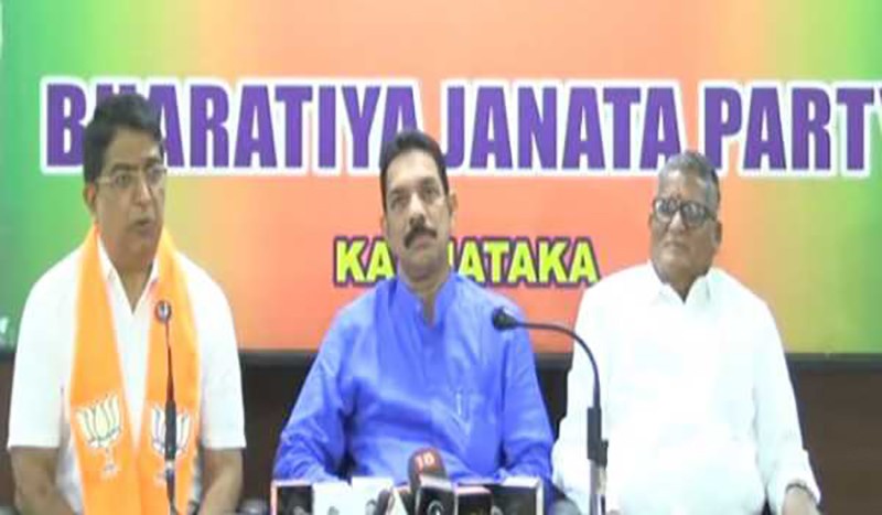 Karnataka: Jolt to AAP as Bhaskar Rao joins BJP ahead of polls Karnataka: Jolt to AAP as Bhaskar Rao joins BJP ahead of polls