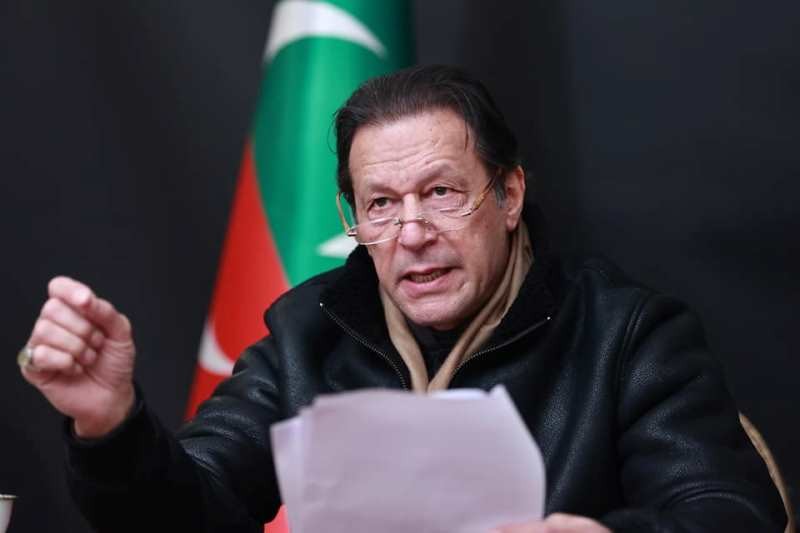 Pakistan: Police resume push to arrest former PM Imran Khan