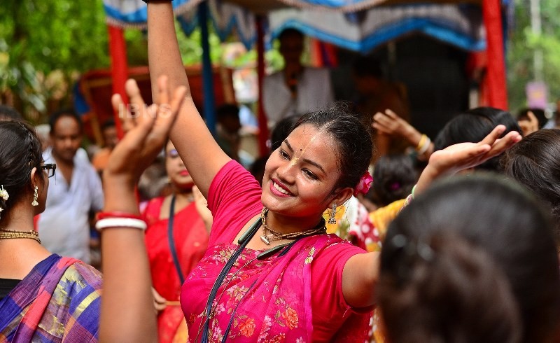 Bengal CM Mamata Banerjee joins ISKCON Ratha Yatra in Kolkata