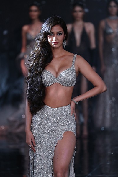 India Couture Week: Disha Patani scorches the ramp for designer Dolly J