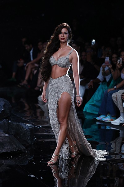 India Couture Week: Disha Patani scorches the ramp for designer Dolly J