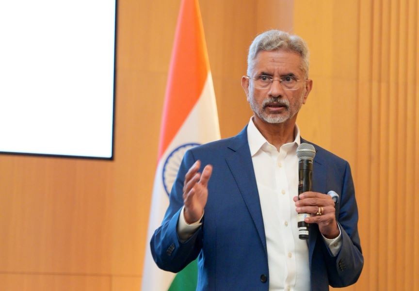 Jaishankar speaks to Palestinian PM Mohammed Shtayyeh, reiterates India's 'longstanding position' Jaishankar speaks to Palestinian PM Mohammed Shtayyeh, reiterates India's 'longstanding position'