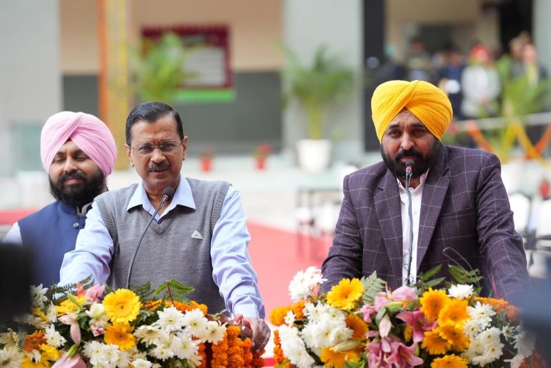 In a shocking order, Supreme Court asks Arvind Kejriwal's AAP to vacate headquarters, in land encroachment case In a shocking order, Supreme Court asks Arvind Kejriwal's AAP to vacate headquarters, in land encroachment case