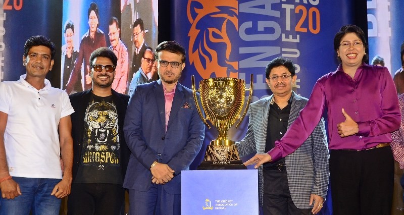 Sourav Ganguly, Jhulan Goswami unveil Champions Trophy of Bengal Pro T20 League Sourav Ganguly, Jhulan Goswami unveil Champions Trophy of Bengal Pro T20 League