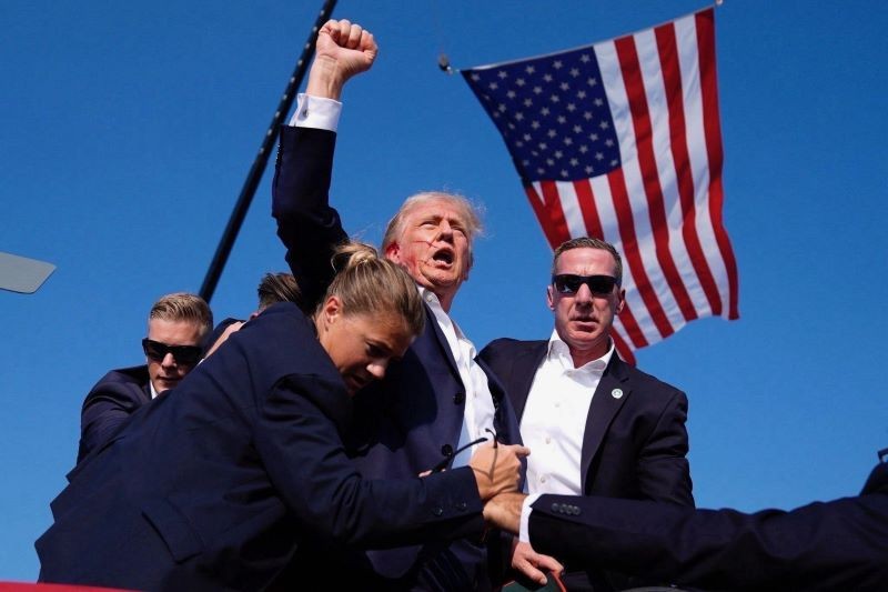 Donald Trump injured in assassination attempt at Pennsylvania rally, shooter among 2 dead Donald Trump injured in assassination attempt at Pennsylvania rally, shooter among 2 dead