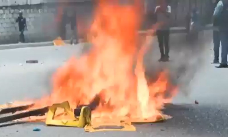 Bangladesh snaps internet services as anti-quota protests turn violent killing 39 Bangladesh snaps internet services as anti-quota protests turn violent killing 39