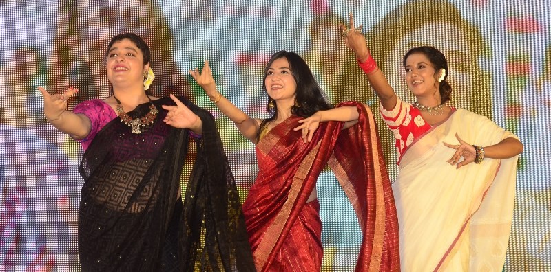 In Images: Rakhee Gulzar graces trailer launch of Aamar Boss