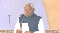 Historic moment! Nitish Kumar takes oath as Bihar CM for record 10th time PM Modi and Amit Shah witness ceremony Historic moment! Nitish Kumar takes oath as Bihar CM for record 10th time PM Modi and Amit Shah witness ceremony