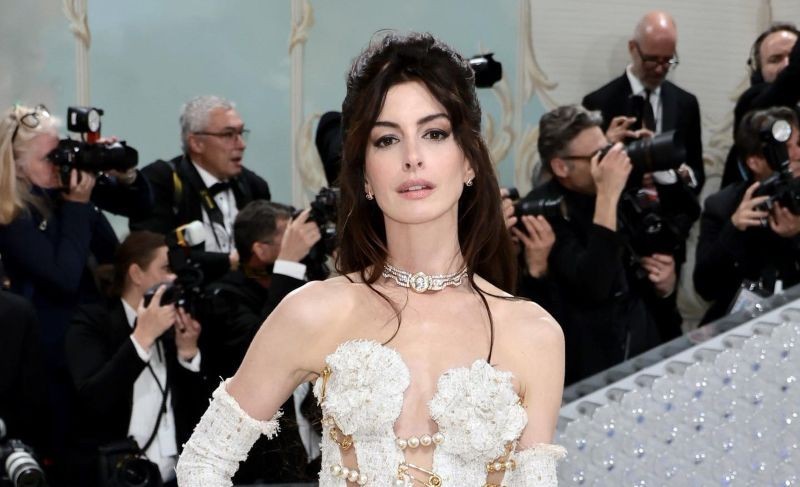 Anne Hathaway says Inshallah while speaking on ageing, sparks online buzz