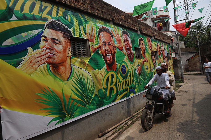 Football Fever Paints Kolkata Walls Ahead of World Cup